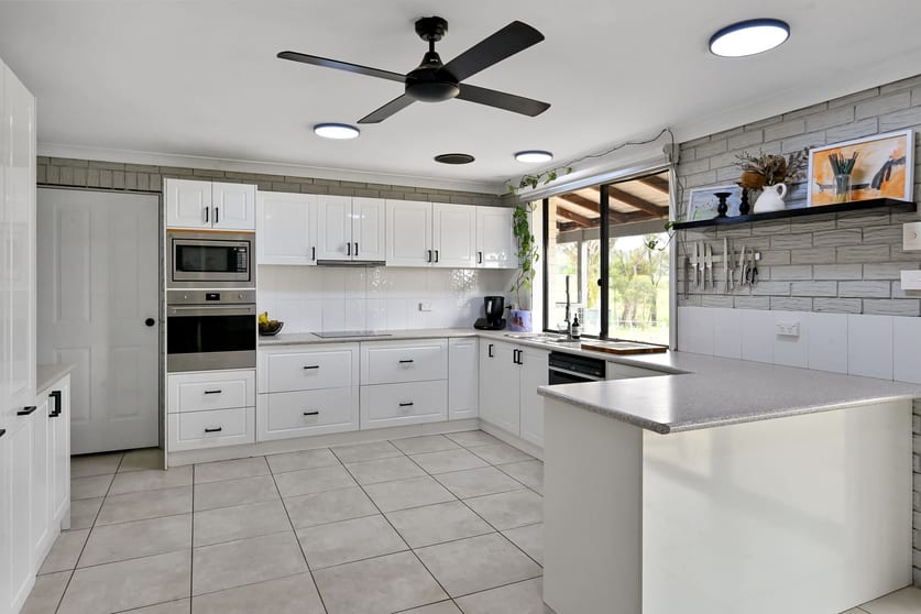 Click to view all images 234 Laheys Creek Road Gulgong NSW 2852 - Image 2