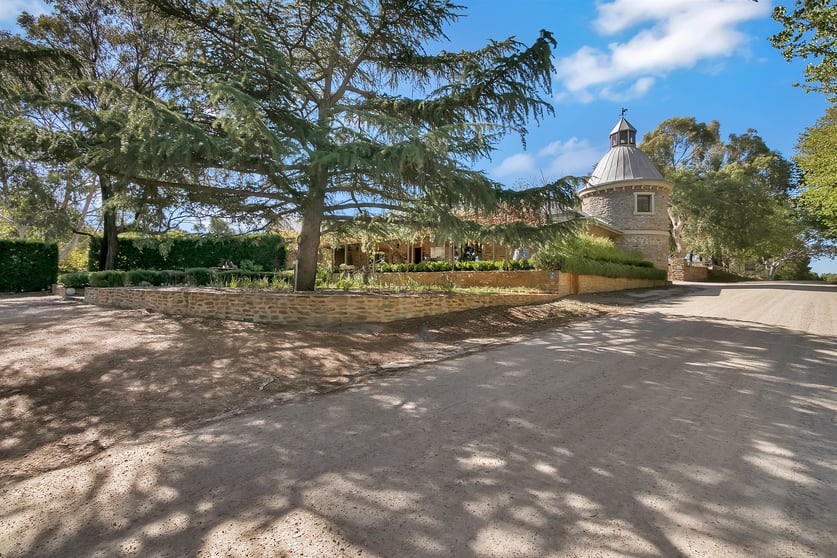 Click to view all images 274 Laubes Road Springton SA 5235 - Image 3