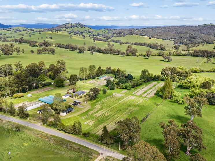 Click to view all images 1123 Taggerty Thornton Road Thornton VIC 3712 - Image 2