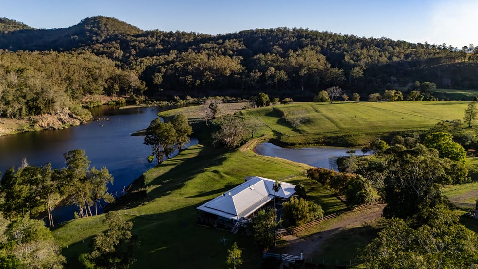 Click to view all images 424 Norwood Lane Mount George NSW 2424 - Image 2
