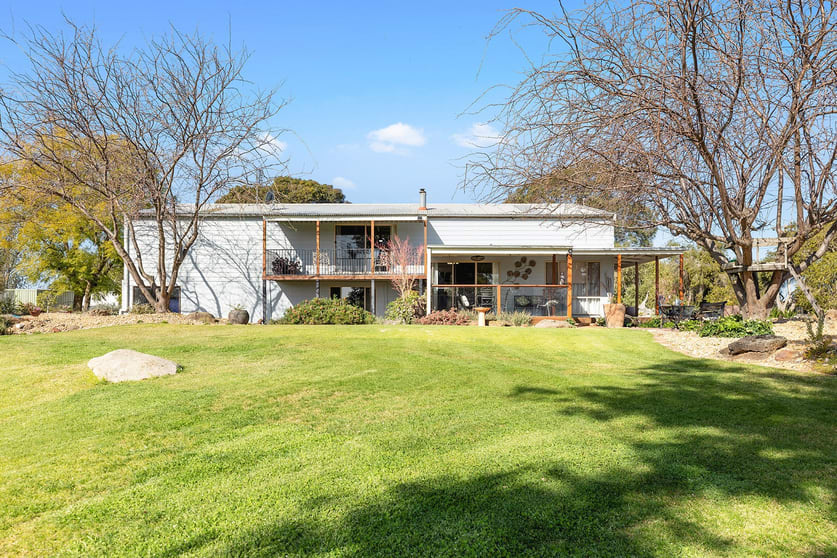 Click to view all images 214 Old Deniliquin Road Moama NSW 2731 - Image 1