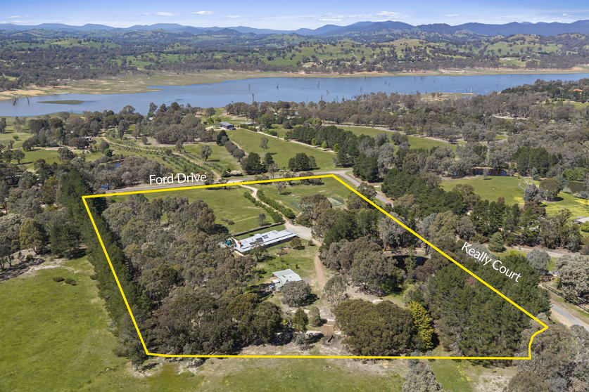 Click to view all images 154 Ford Drive Mansfield VIC 3722 - Image 2
