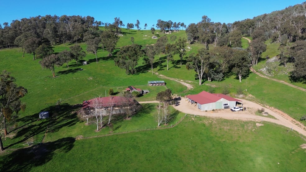 Click to view all images 45 Settlers Lane Myrtleford VIC 3737 - Image 3