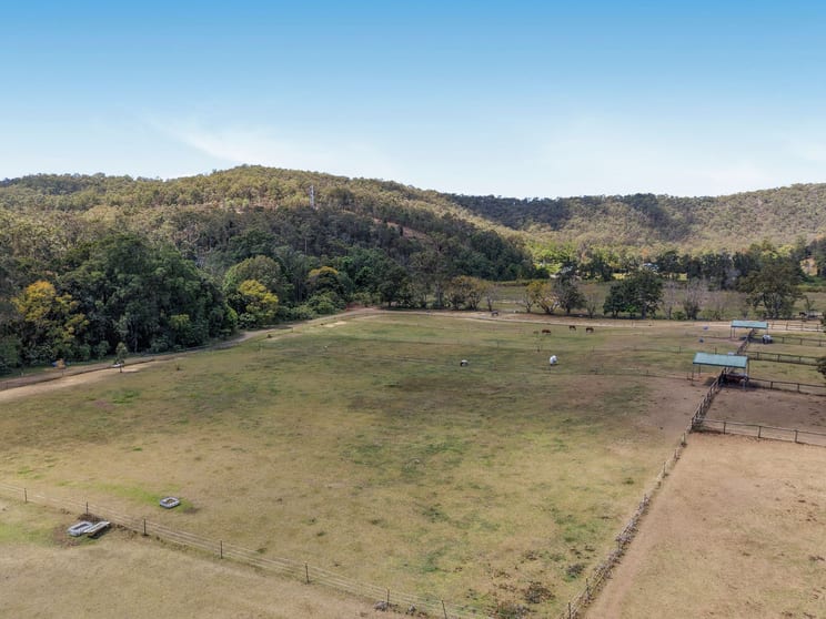Click to view all images 1025 Beaudesert-Nerang Road Clagiraba QLD 4211 - Image 3