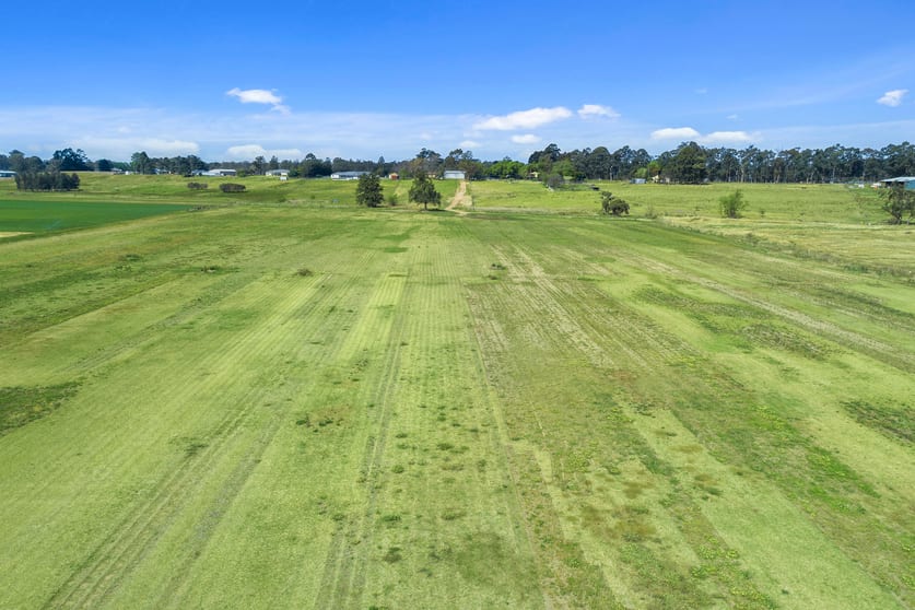 Click to view all images 760-766 Castlereagh Road Agnes Banks NSW 2753 - Image 3