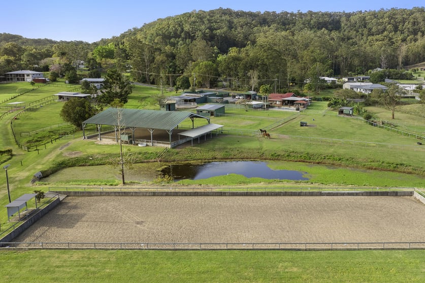 Click to view all images 585 Glenview Road Glenview QLD 4553 - Image 2