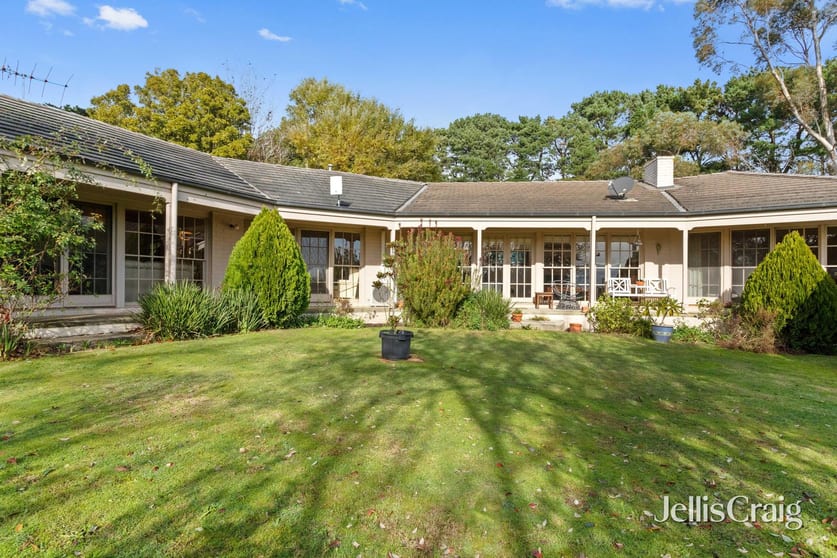 Click to view all images 2 Godings Road Moorooduc VIC 3933 - Image 1