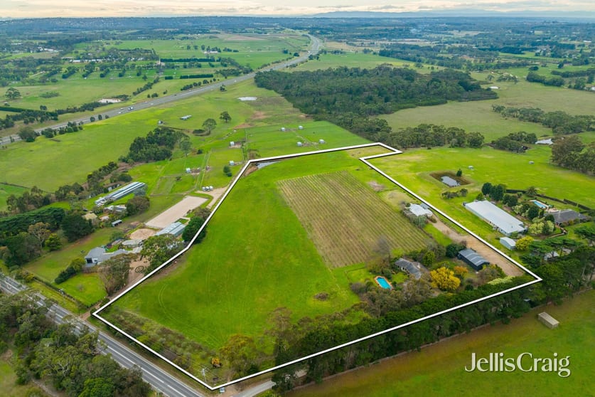 Click to view all images 2 Godings Road Moorooduc VIC 3933 - Image 2