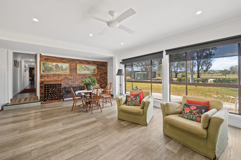 Click to view all images 263 Meldorn Lane Tamworth NSW 2340 - Image 3