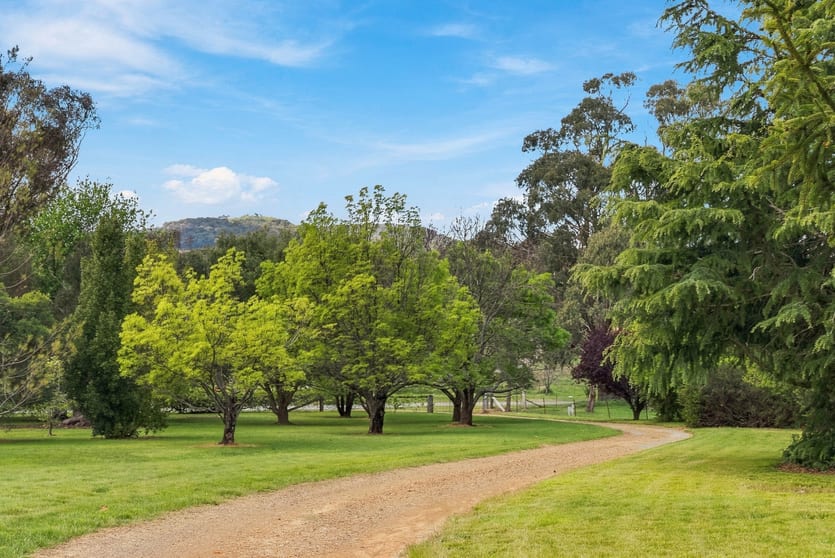 Click to view all images 18 Greening Lane Lidster via Orange NSW 2800 - Image 2