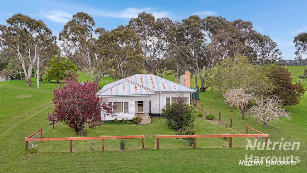 Click to view all images 4685 Casterton - Apsley Road Dergholm VIC 3312 - Image 3