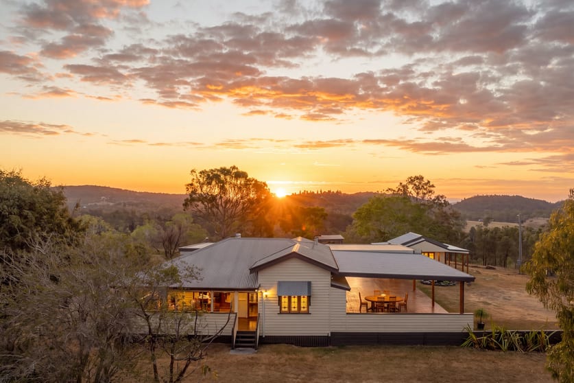 Click to view all images 724 Kholo Road Kholo QLD 4306 - Image 1