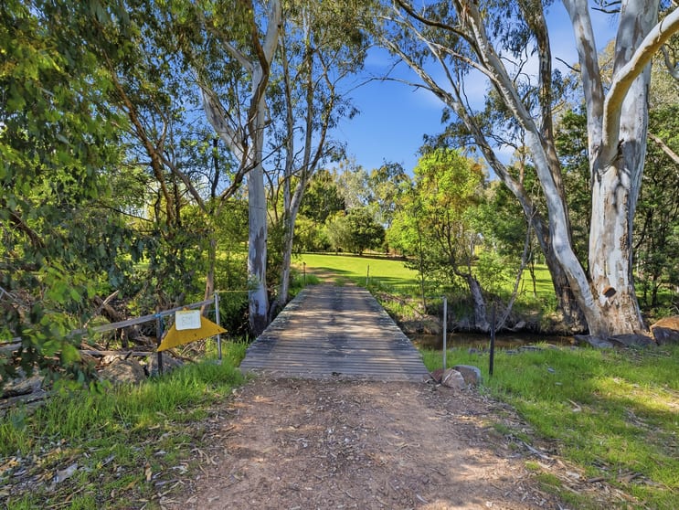 Click to view all images 1129 Moyhu-Meadow Creek Road Meadow Creek VIC 3678 - Image 3