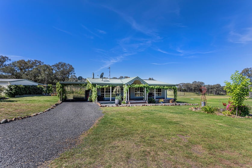 Click to view all images 530C Stoney Hill Road Cowra NSW 2794 - Image 2