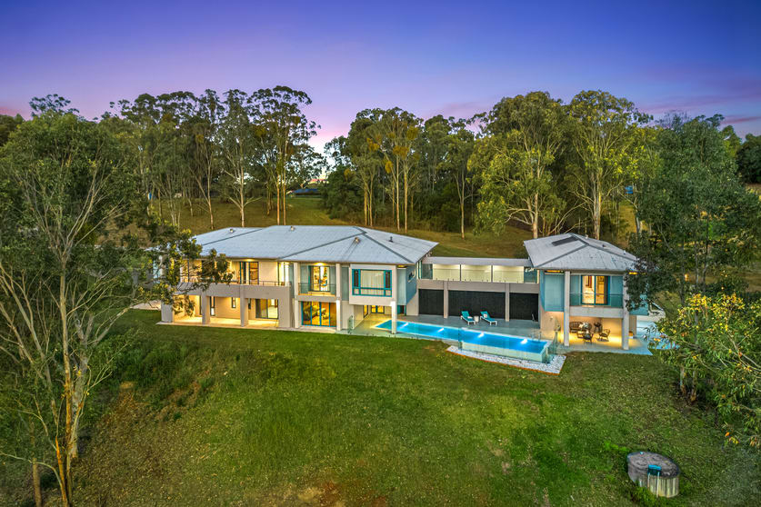 Click to view all images 1608 Greendale Road Wallacia NSW 2745 - Image 2