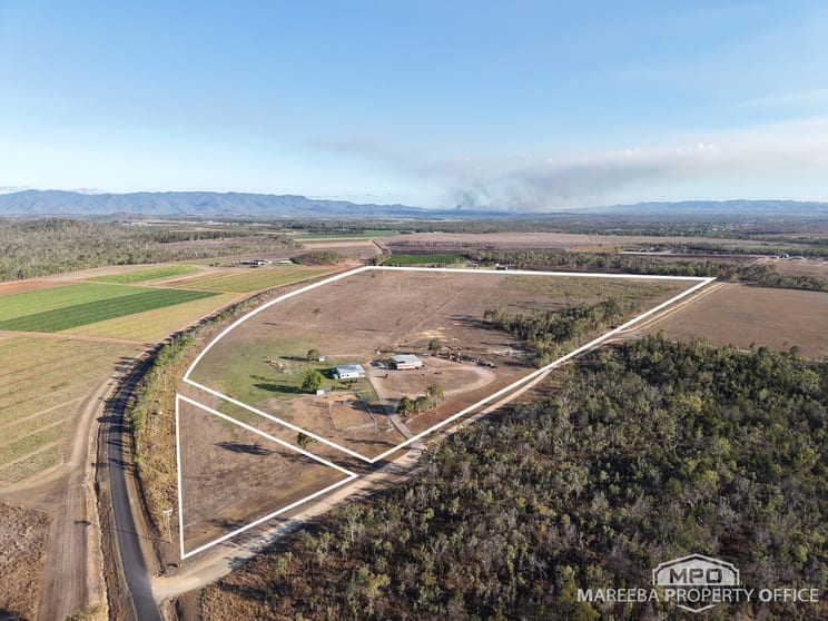 Click to view all images 267 Shanty Creek Road Mareeba QLD 4880 - Image 2