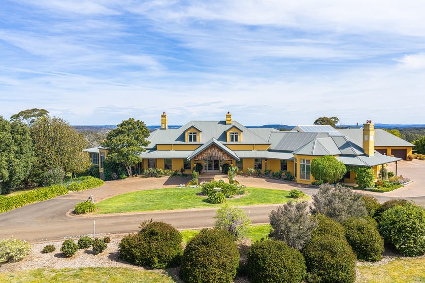 Click to view all images 2670 Canyonleigh Road Canyonleigh NSW 2577 - Image 1