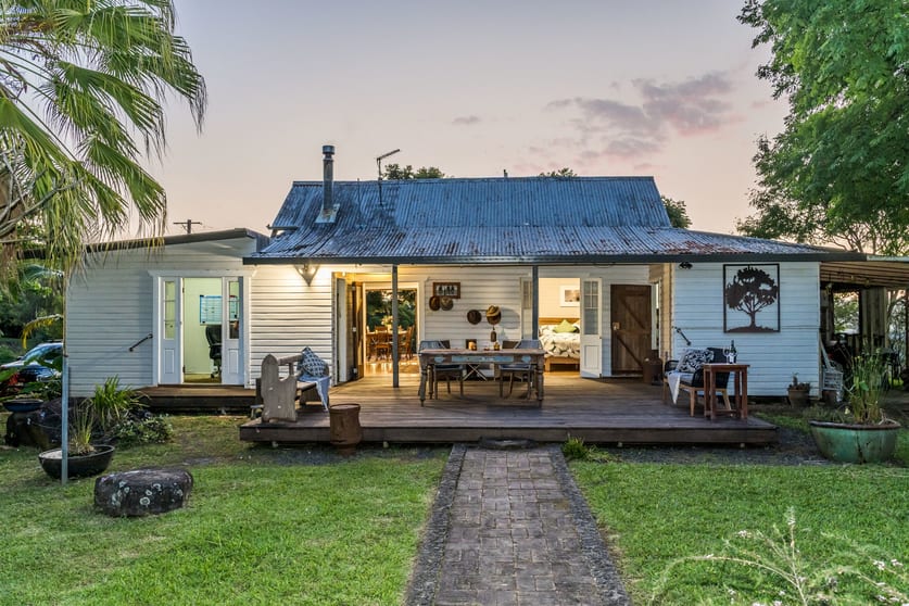 Click to view all images 392 TUNTABLE FALLS ROAD Nimbin NSW 2480 - Image 2