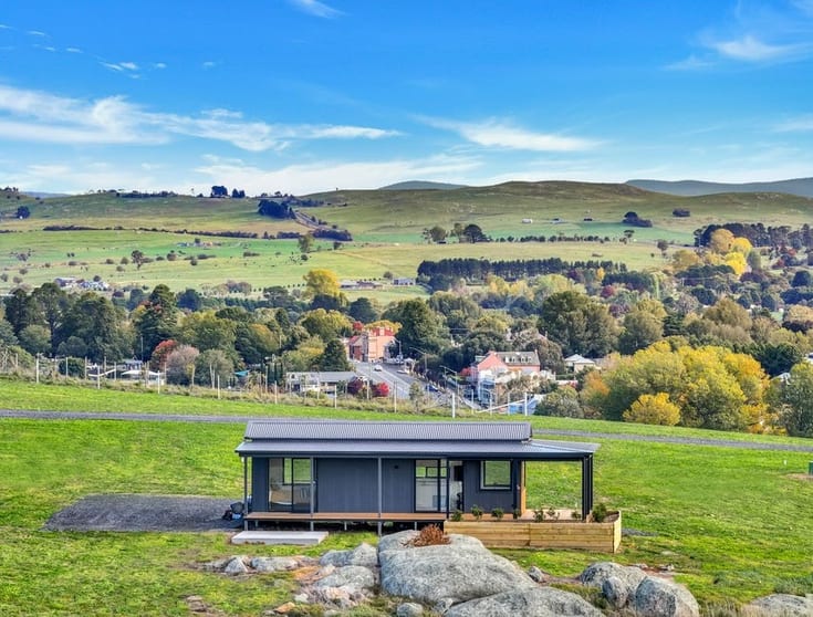 Click to view all images 228 Wallace Street Braidwood NSW 2622 - Image 3