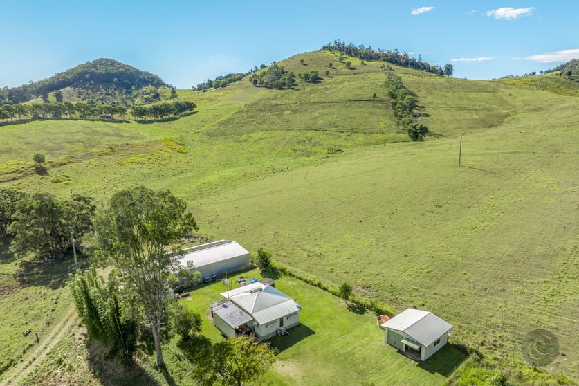 Click to view all images 61 Euston Road Glastonbury QLD 4570 - Image 2