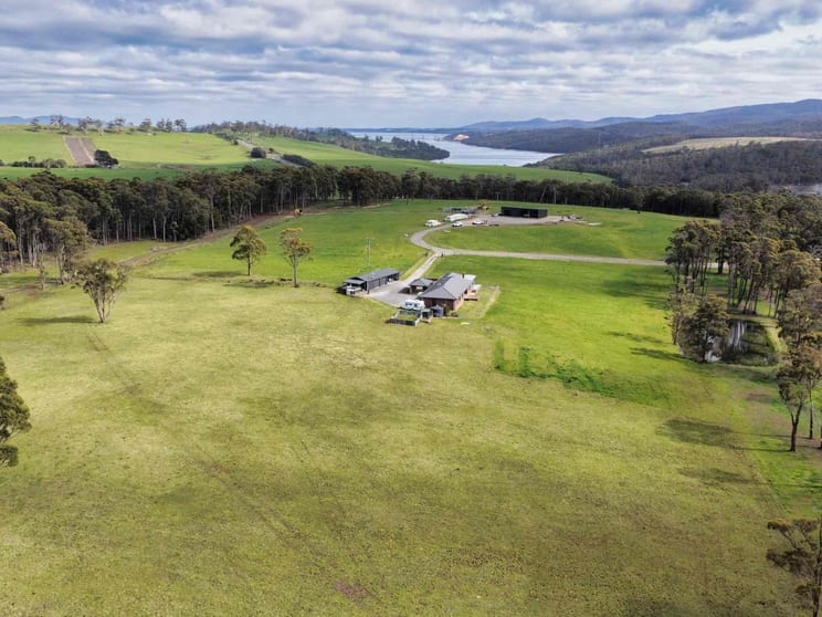Click to view all images 44 East Arm Road Hillwood TAS 7252 - Image 3