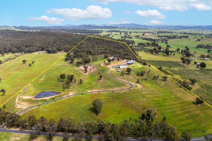 Click to view all images 476 Botobolar Road Mudgee NSW 2850 - Image 2