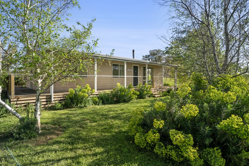 Click to view all images 755 Long Lane Mansfield VIC 3722 - Image 2