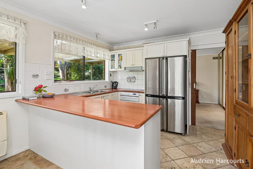 Click to view all images 140 North Mountain Road Heathcote Junction VIC 3758 - Image 3