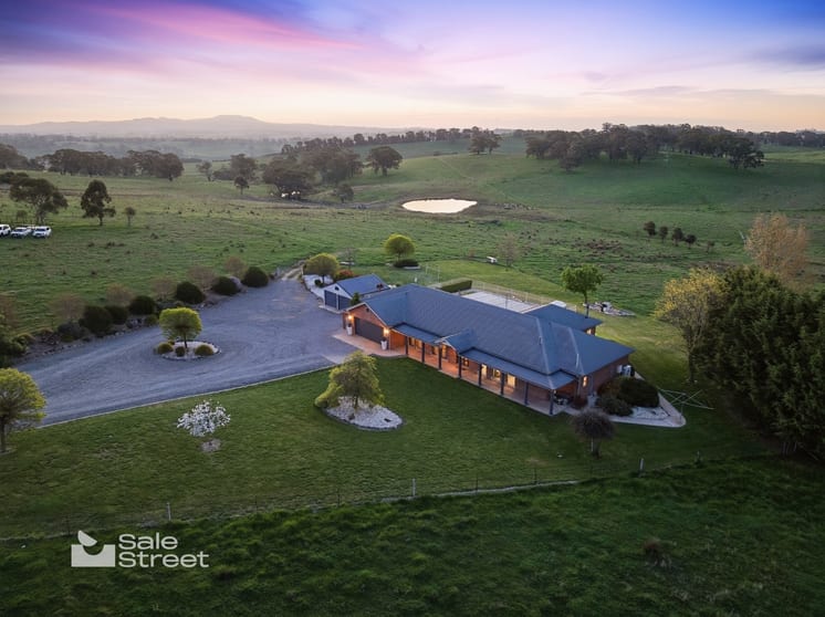 Click to view all images 225 Emu Swamp Road Orange NSW 2800 - Image 1