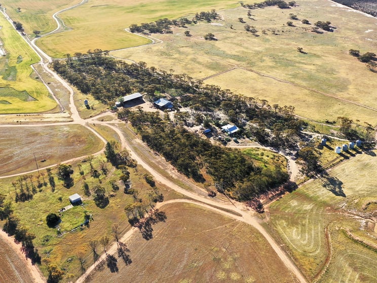 Click to view all images 1453 Fisher Road North Burngup WA 6353 - Image 2