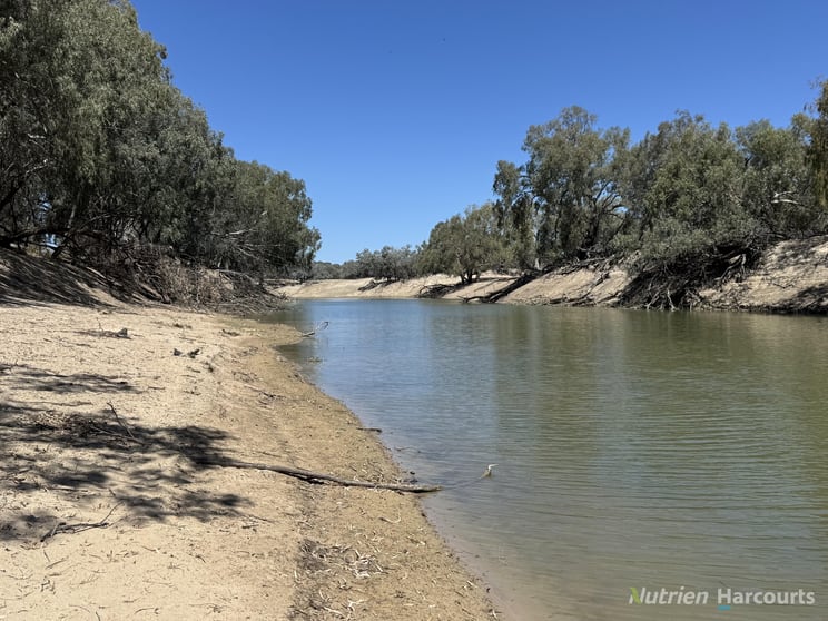 Click to view all images * 'West Wychucca' Louth NSW 2840 - Image 2