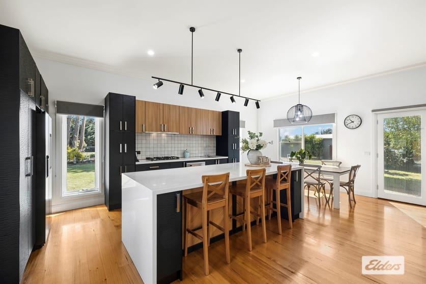 Click to view all images 3 Forbes Road Lancefield VIC 3435 - Image 2