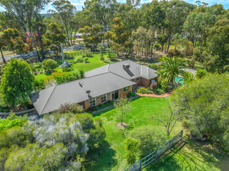 220 Highlands Road Seymour VIC 3660 - Image 1