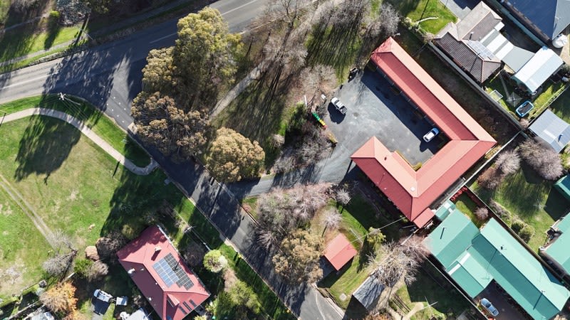 Click to view all images Motel business for sale in Crookwell - Image 3