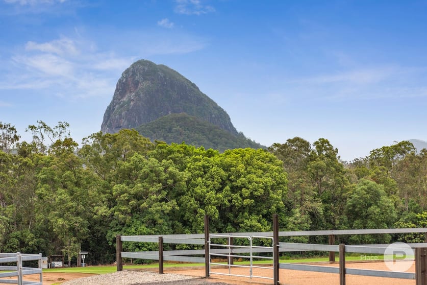 Click to view all images 24 Scotts Road Glass House Mountains QLD 4518 - Image 3