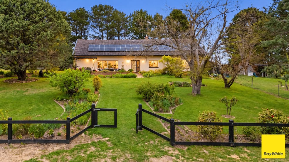 Click to view all images 3837 Kings Highway Bungendore NSW 2621 - Image 1