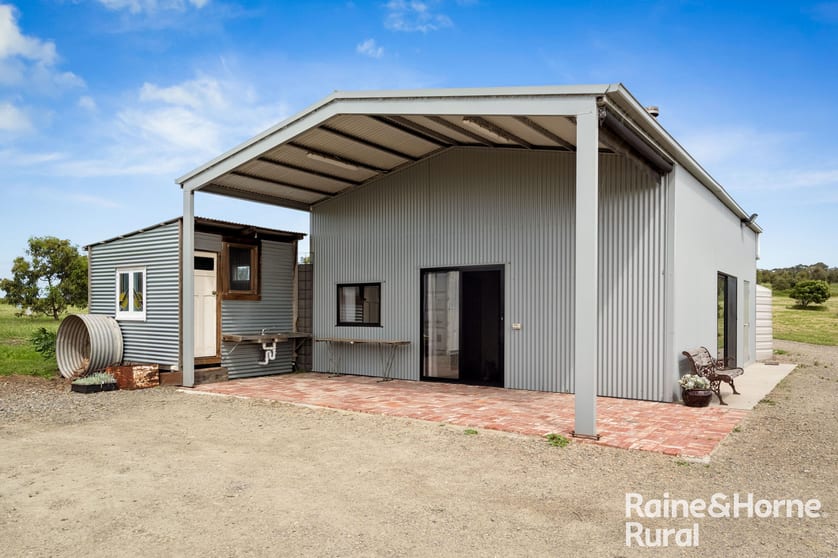 Click to view all images 120 Burgar Road Middleton SA 5213 - Image 2