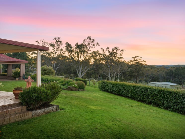 Click to view all images 88 Maintongoon Road Alexandra VIC 3714 - Image 2