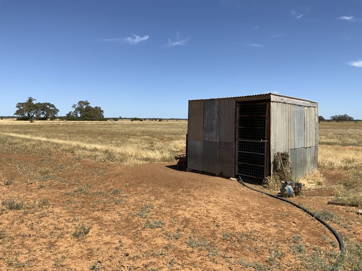 Click to view all images 327 Thelangerin Road Hay NSW 2711 - Image 2