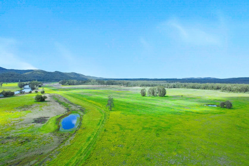 Click to view all images 250 Booral Road Bulahdelah NSW 2423 - Image 2