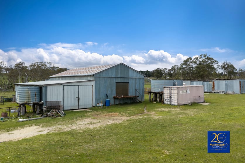 Click to view all images 1815 Hillview Road Uralla NSW 2358 - Image 3