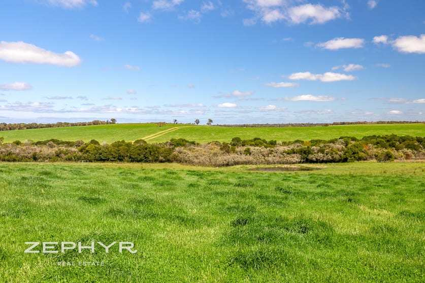 Click to view all images 195 Gunn Road Drome WA 6330 - Image 3
