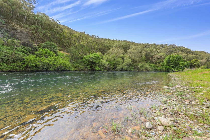 338 East Blowering Road Tumut NSW 2720 - Image 3