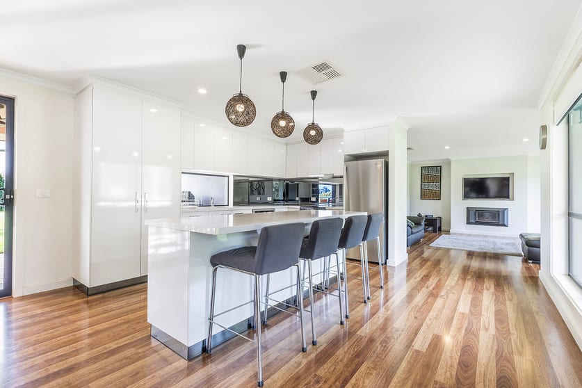 Click to view all images 163 Latham Road Echuca VIC 3564 - Image 2