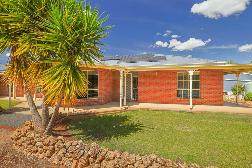 Click to view all images 36 Deakin Avenue Koorlong VIC 3501 - Image 3