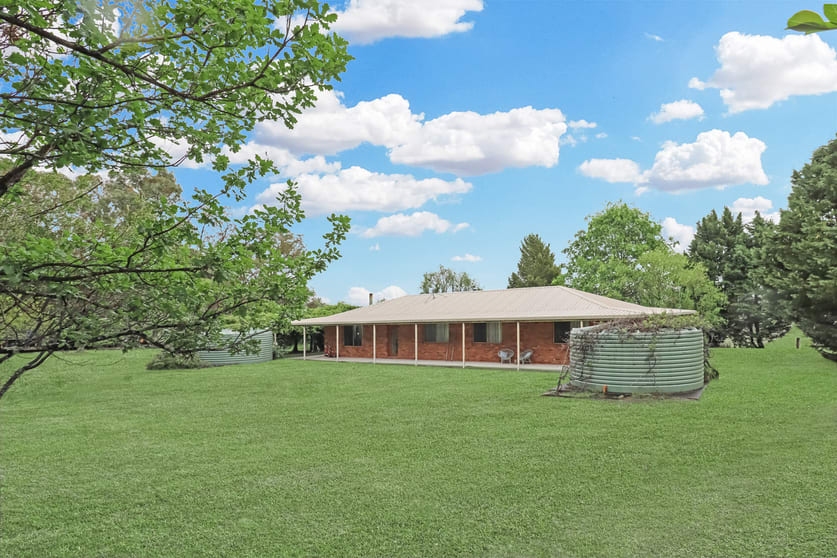 Click to view all images 346 Nielsens Road Stanthorpe QLD 4380 - Image 3