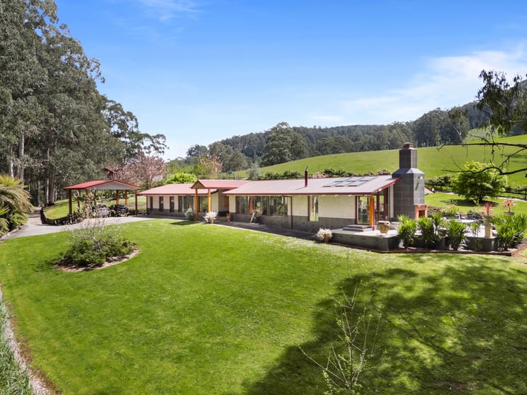 Click to view all images 25a Howells Road Gilderoy VIC 3797 - Image 2