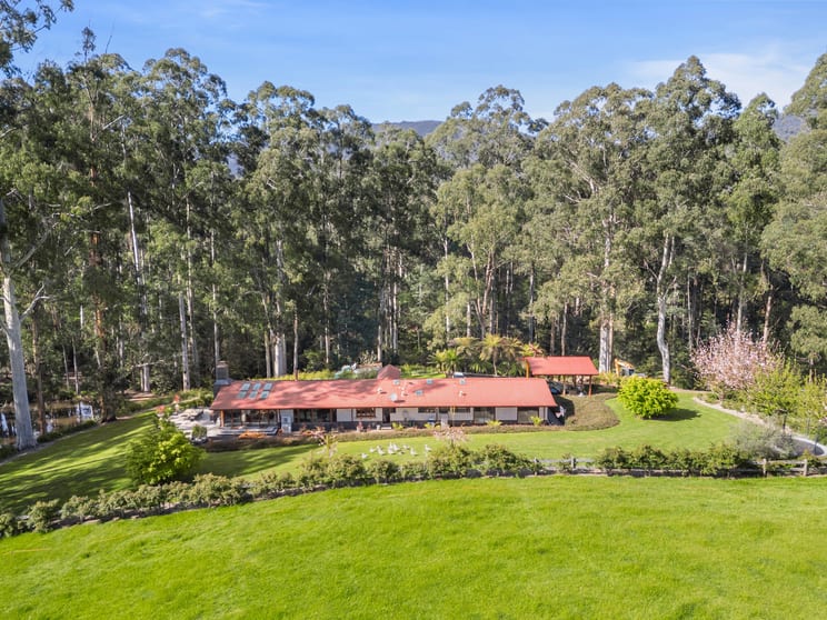 Click to view all images 25a Howells Road Gilderoy VIC 3797 - Image 3