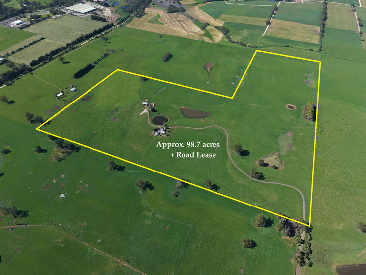 Click to view all images 85 Howards Road Leongatha South VIC 3953 - Image 1