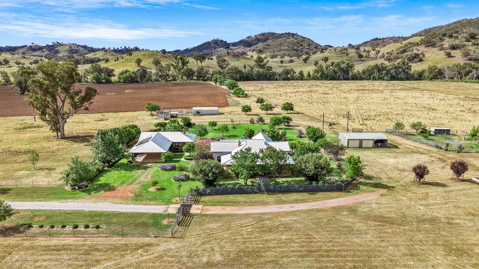 Click to view all images Tara, 1425 Halls Creek Road Manilla NSW 2346 - Image 1